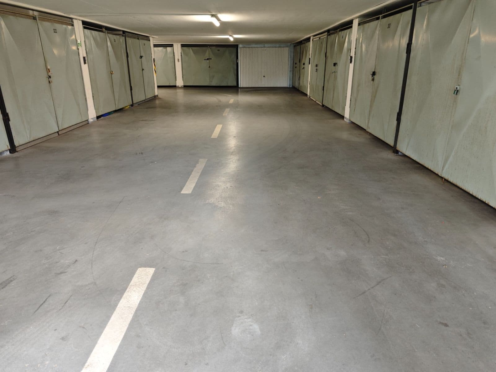 Pronájem garáže 18 m², Frýdlantská, Praha, Praha Pronájem garáže 18 m², Frýdlantská, Praha, Praha