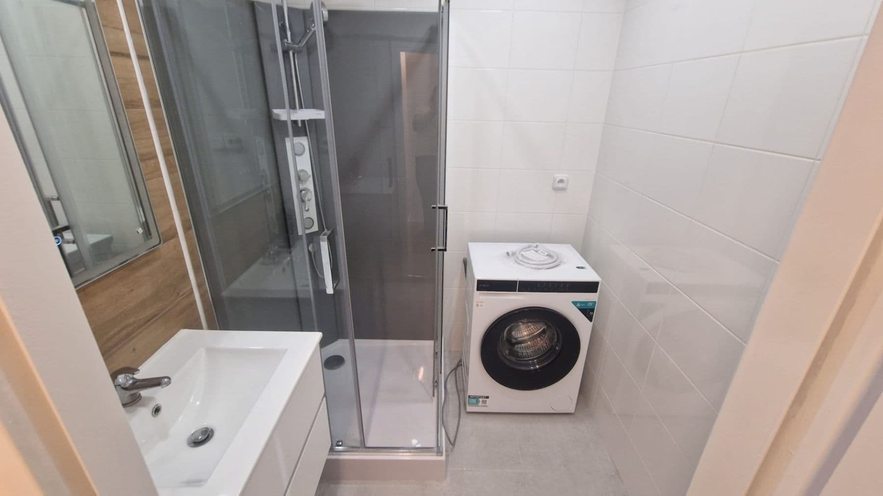 Pronájem bytu 3+1 64 m², Zdiměřická, Praha, Praha Pronájem bytu 3+1 64 m², Zdiměřická, Praha, Praha