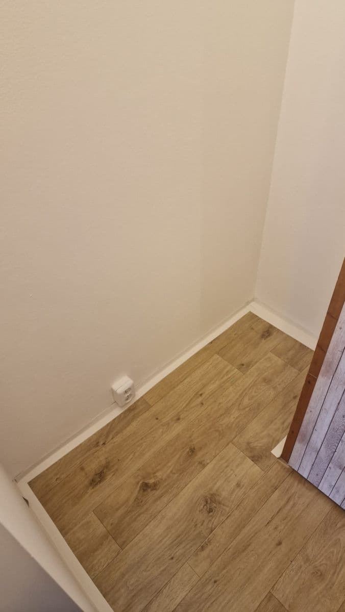 Pronájem bytu 3+1 64 m², Zdiměřická, Praha, Praha Pronájem bytu 3+1 64 m², Zdiměřická, Praha, Praha