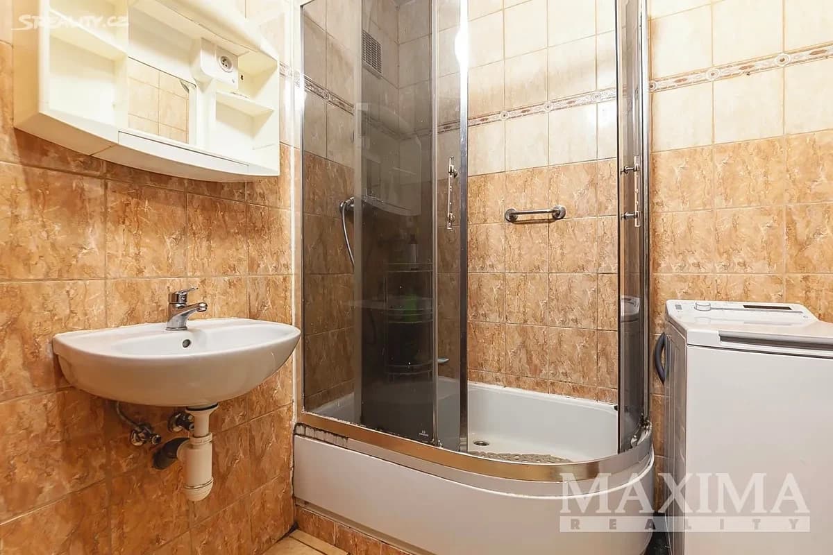 Pronájem bytu 3+1 72 m², Kytlická, Praha, Praha Pronájem bytu 3+1 72 m², Kytlická, Praha, Praha