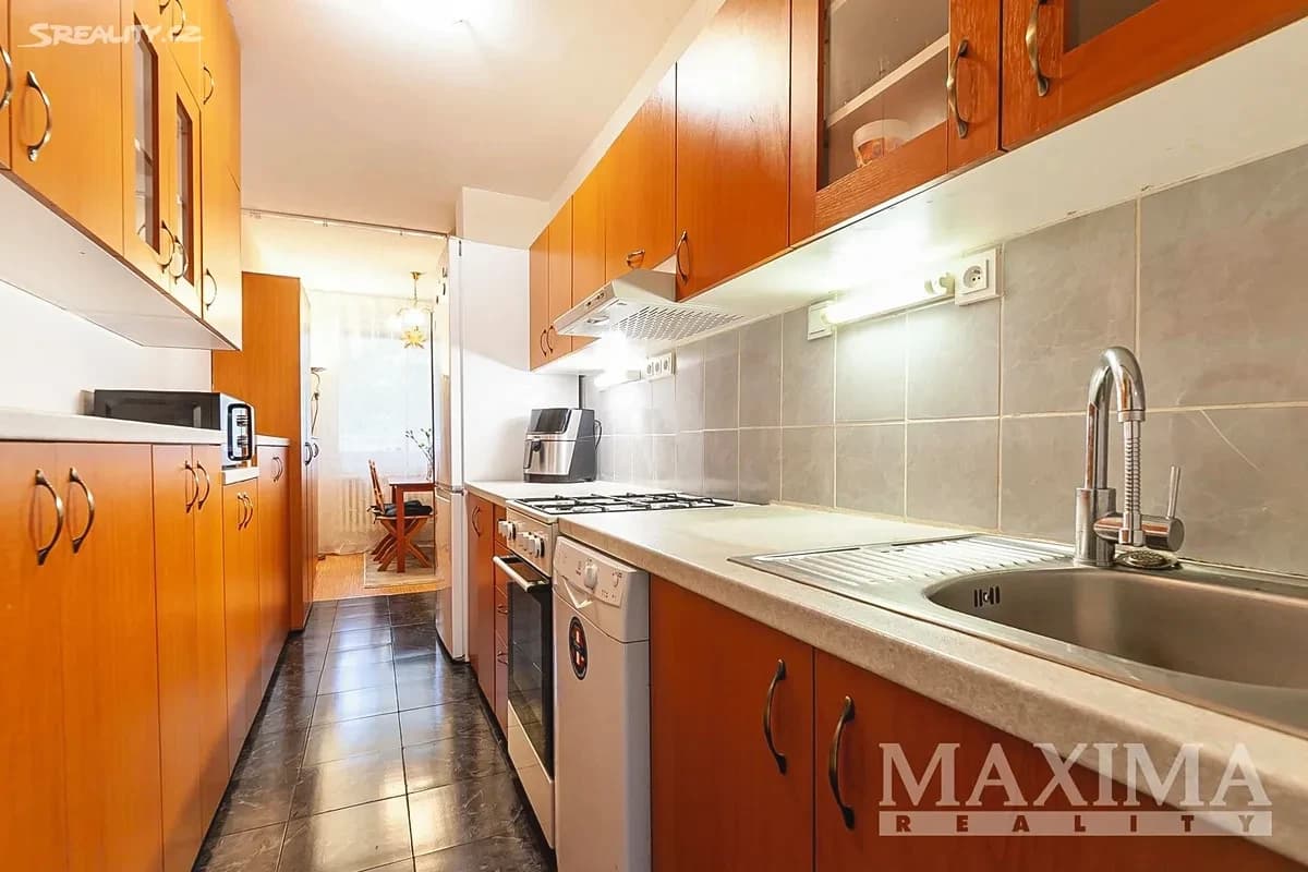Pronájem bytu 3+1 72 m², Kytlická, Praha, Praha Pronájem bytu 3+1 72 m², Kytlická, Praha, Praha