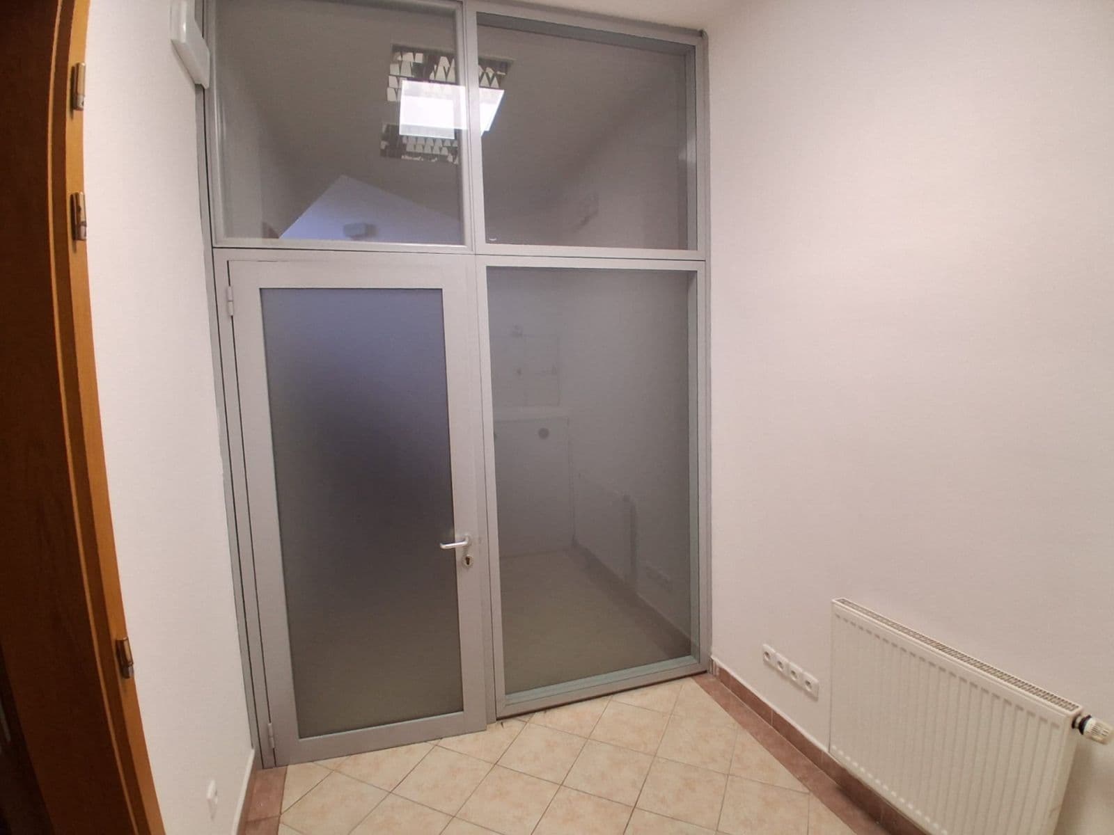Pronájem kanceláře 100 m², Jeseniova, Praha, Praha Pronájem kanceláře 100 m², Jeseniova, Praha, Praha