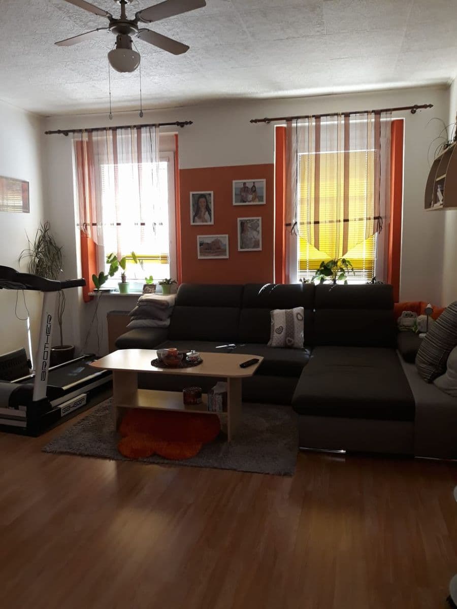 Pronájem bytu 2+1 73 m², Libouchec, Ústecký kraj Pronájem bytu 2+1 73 m², Libouchec, Ústecký kraj
