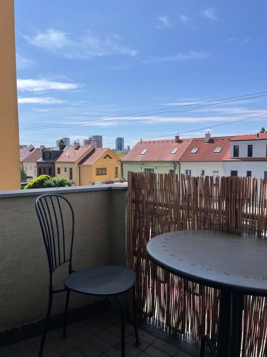 Pronájem bytu 2+1 56 m², Riazanská, Nové Mesto, Bratislavský kraj Pronájem bytu 2+1 56 m², Riazanská, Nové Mesto, Bratislavský kraj