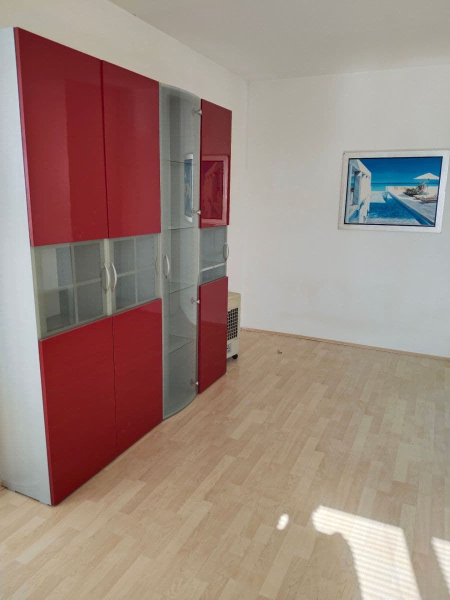 Pronájem bytu 1+kk 46 m², Na Ohradě, Praha, Praha Pronájem bytu 1+kk 46 m², Na Ohradě, Praha, Praha