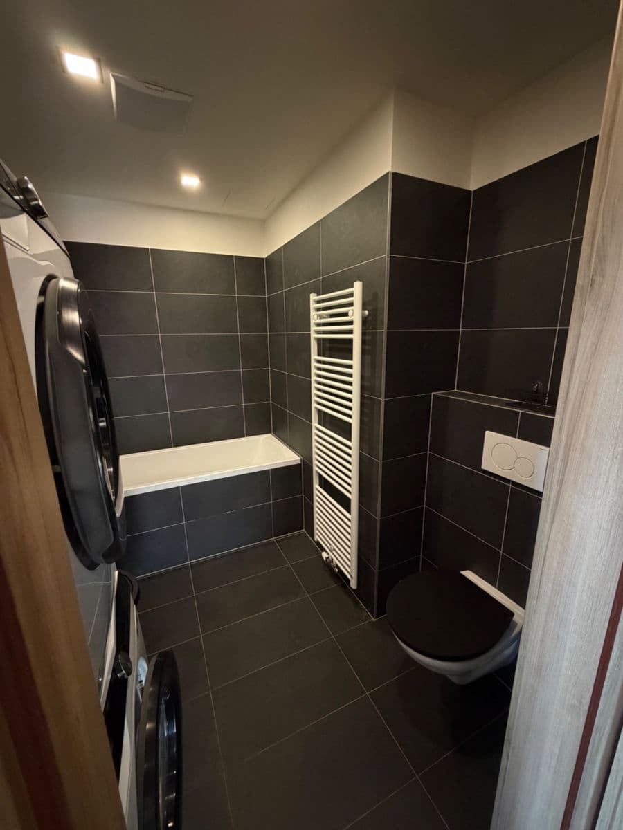 Pronájem bytu 2+kk 52 m², Zborovská, Jince, Středočeský kraj Pronájem bytu 2+kk 52 m², Zborovská, Jince, Středočeský kraj
