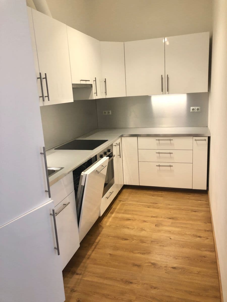 Pronájem bytu 2+1 55 m², Na Celné, Praha, Praha Pronájem bytu 2+1 55 m², Na Celné, Praha, Praha