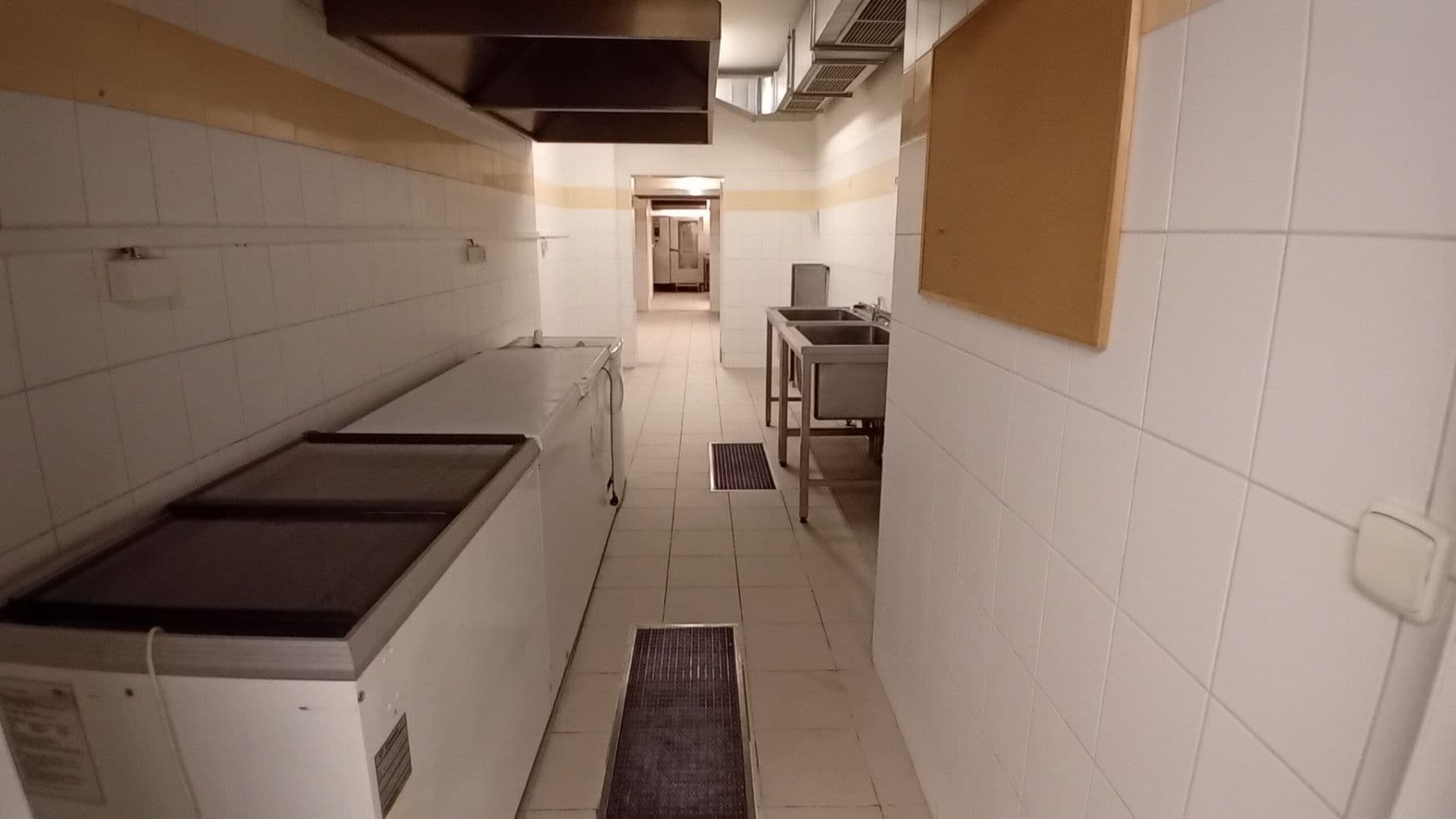 Pronájem nebytového prostoru 617 m², Roháčova, Praha, Praha Pronájem nebytového prostoru 617 m², Roháčova, Praha, Praha