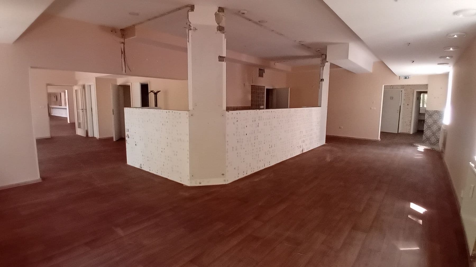 Pronájem nebytového prostoru 617 m², Roháčova, Praha, Praha Pronájem nebytového prostoru 617 m², Roháčova, Praha, Praha