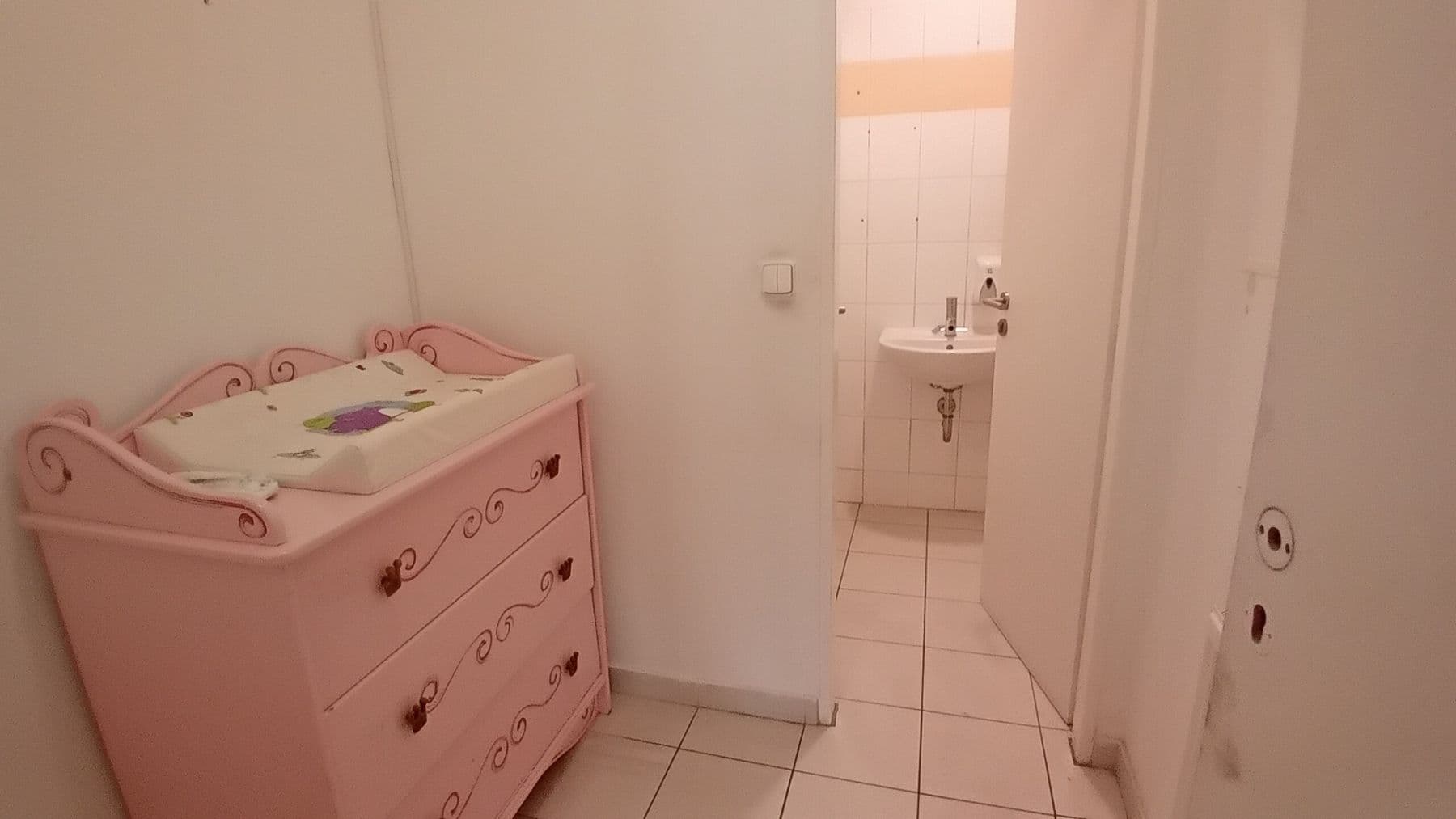 Pronájem nebytového prostoru 617 m², Roháčova, Praha, Praha Pronájem nebytového prostoru 617 m², Roháčova, Praha, Praha
