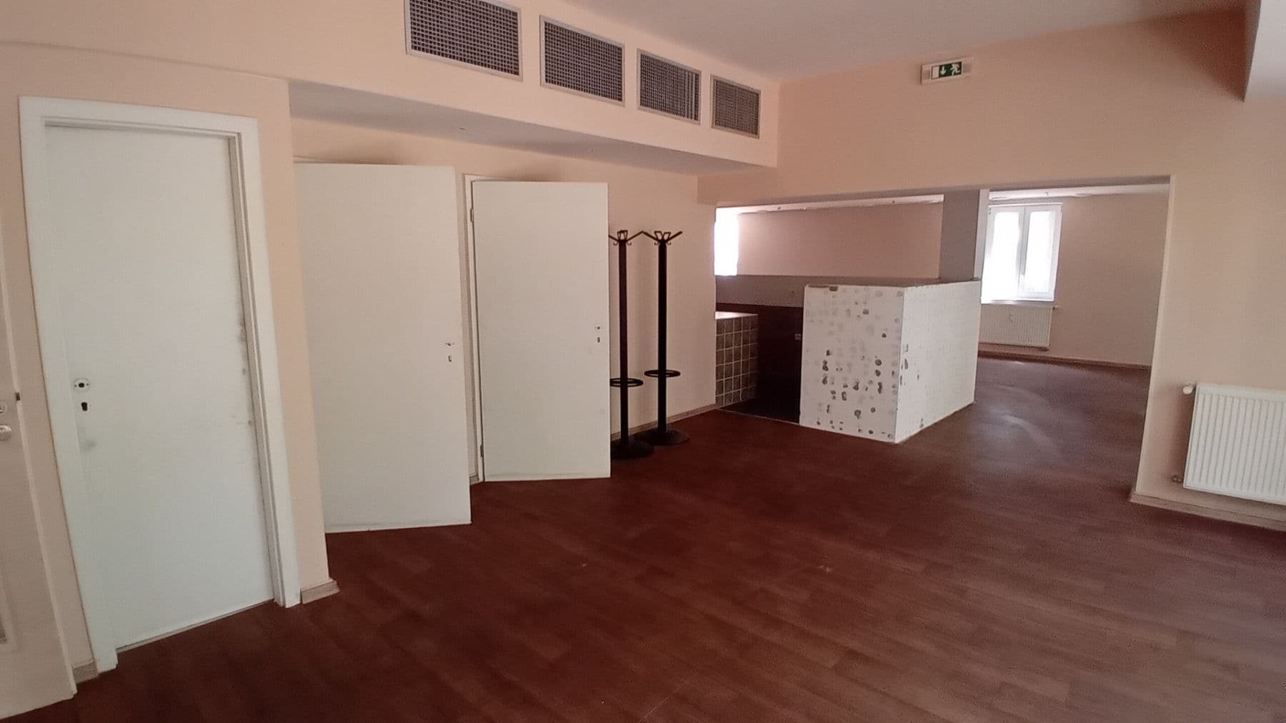 Pronájem nebytového prostoru 617 m², Roháčova, Praha, Praha Pronájem nebytového prostoru 617 m², Roháčova, Praha, Praha