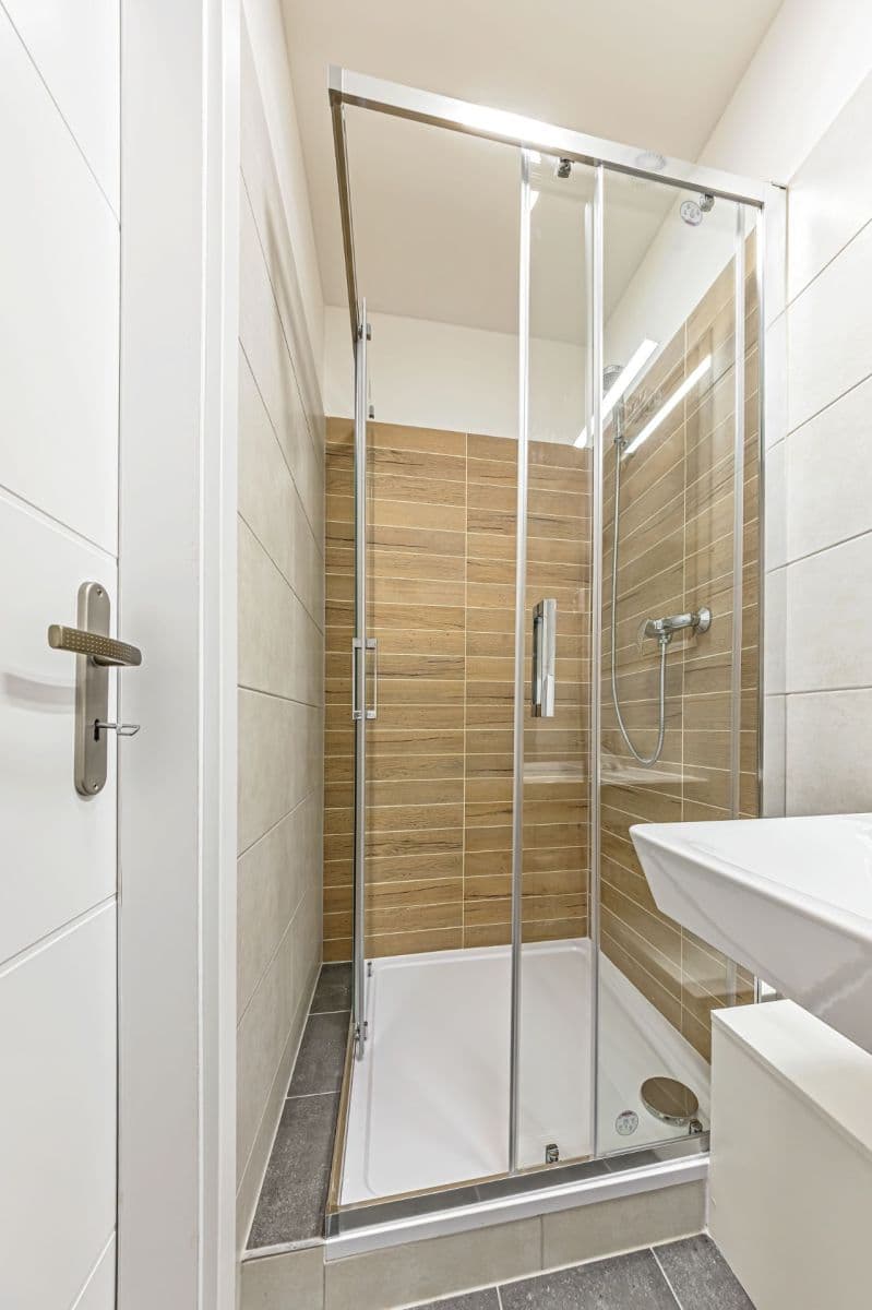 Prodej bytu 2+kk 35 m², Nad Kolčavkou, Praha, Praha Prodej bytu 2+kk 35 m², Nad Kolčavkou, Praha, Praha