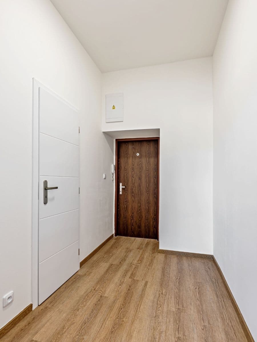Prodej bytu 2+kk 35 m², Nad Kolčavkou, Praha, Praha Prodej bytu 2+kk 35 m², Nad Kolčavkou, Praha, Praha