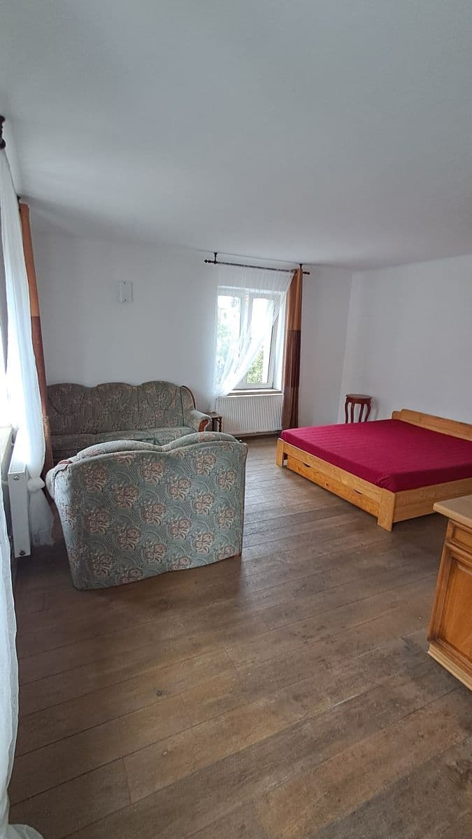 Pronájem bytu 1+kk 34 m², Benešovská, Hradištko, Středočeský kraj Pronájem bytu 1+kk 34 m², Benešovská, Hradištko, Středočeský kraj