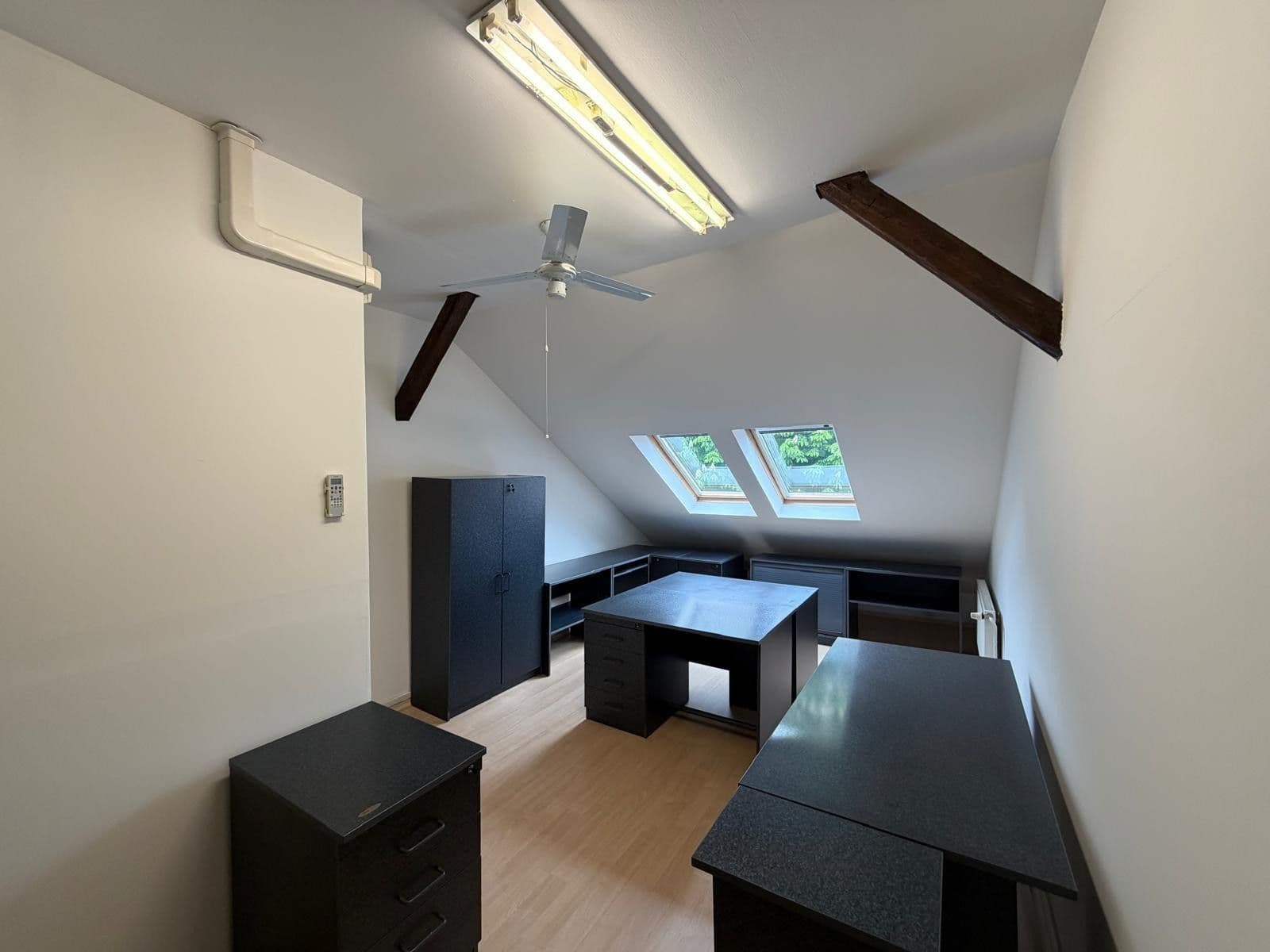 Pronájem kanceláře 133 m², Dubečská, Praha, Praha Pronájem kanceláře 133 m², Dubečská, Praha, Praha