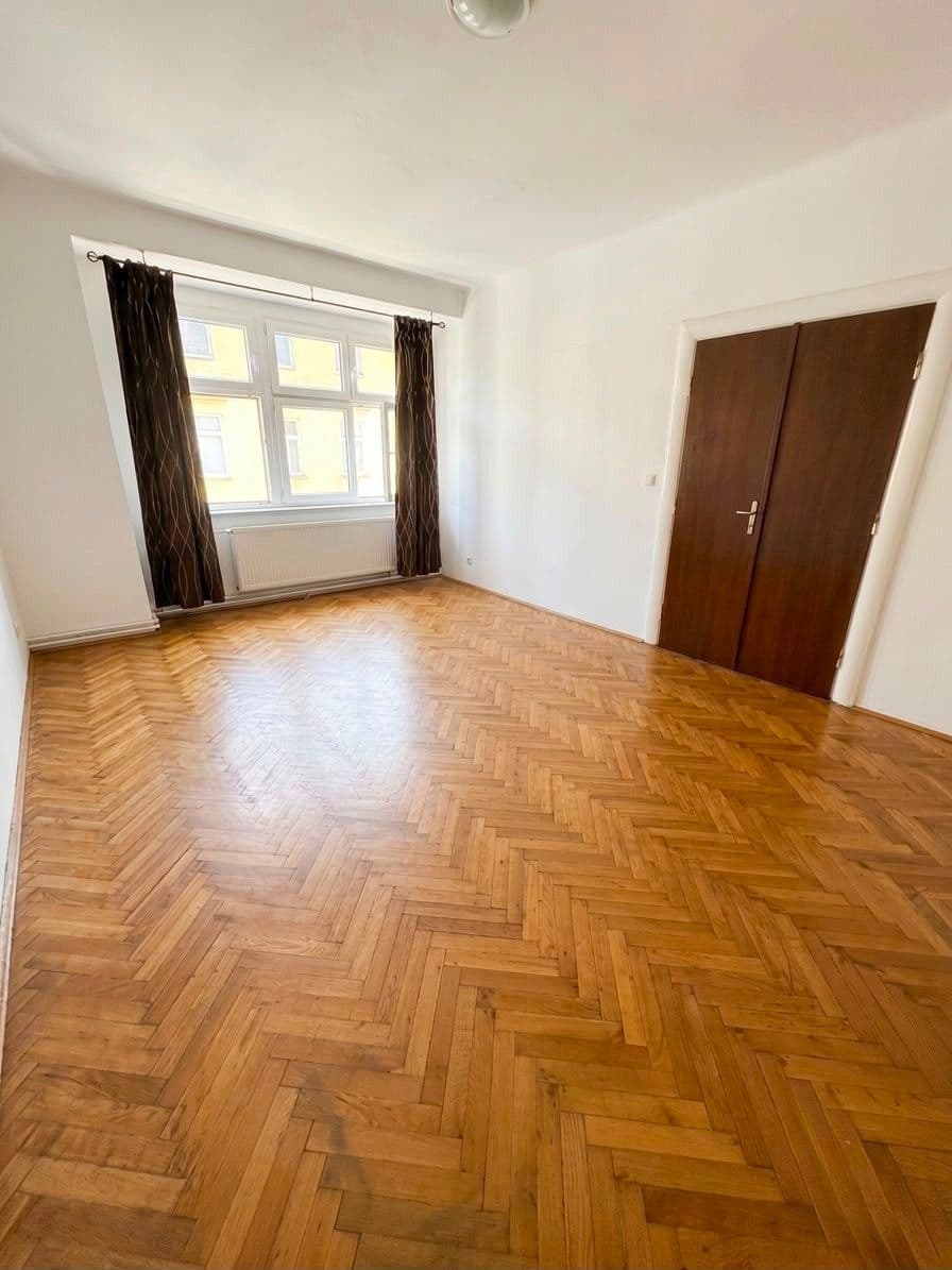 Pronájem bytu 2+1 93 m², Vlhká, Brno, Jihomoravský kraj Pronájem bytu 2+1 93 m², Vlhká, Brno, Jihomoravský kraj