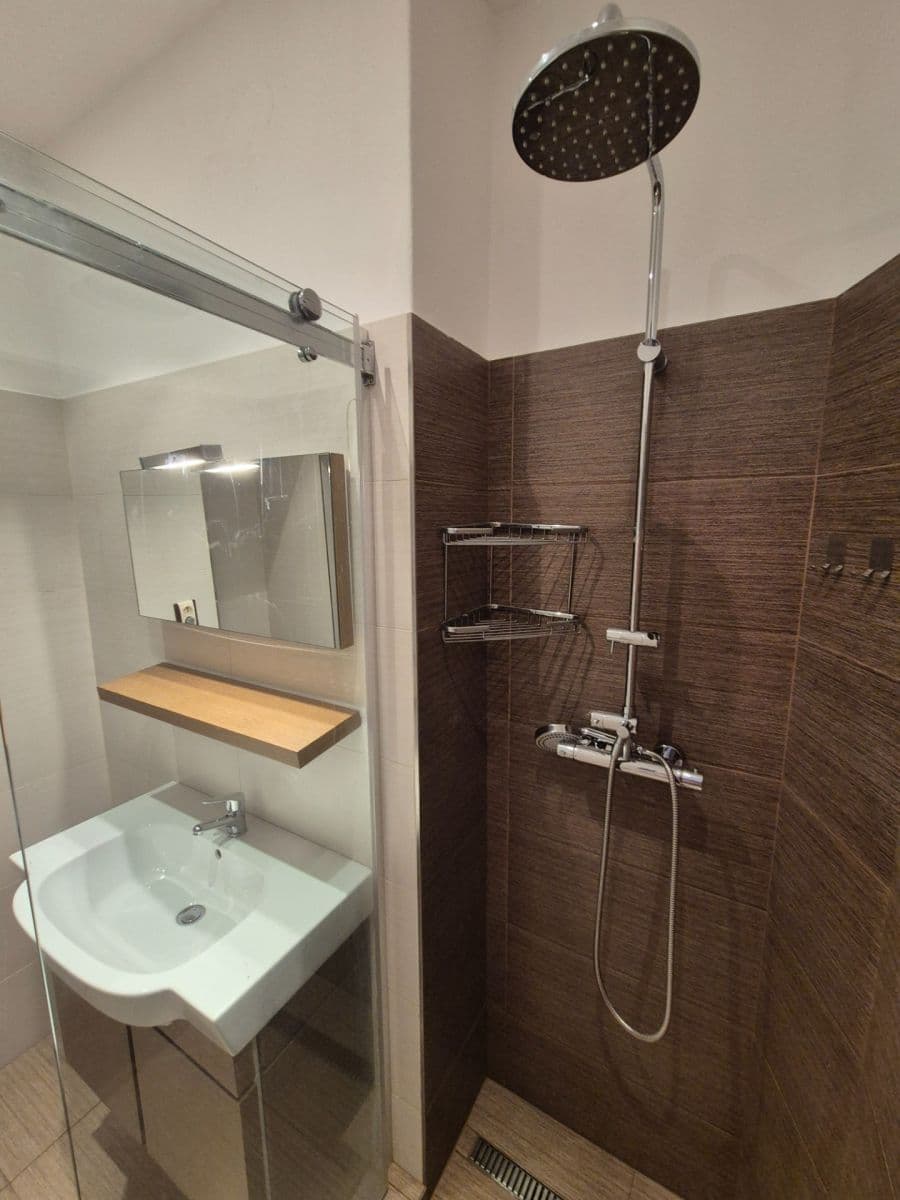 Prodej bytu 2+kk 45 m², Ruská, Praha, Praha Prodej bytu 2+kk 45 m², Ruská, Praha, Praha