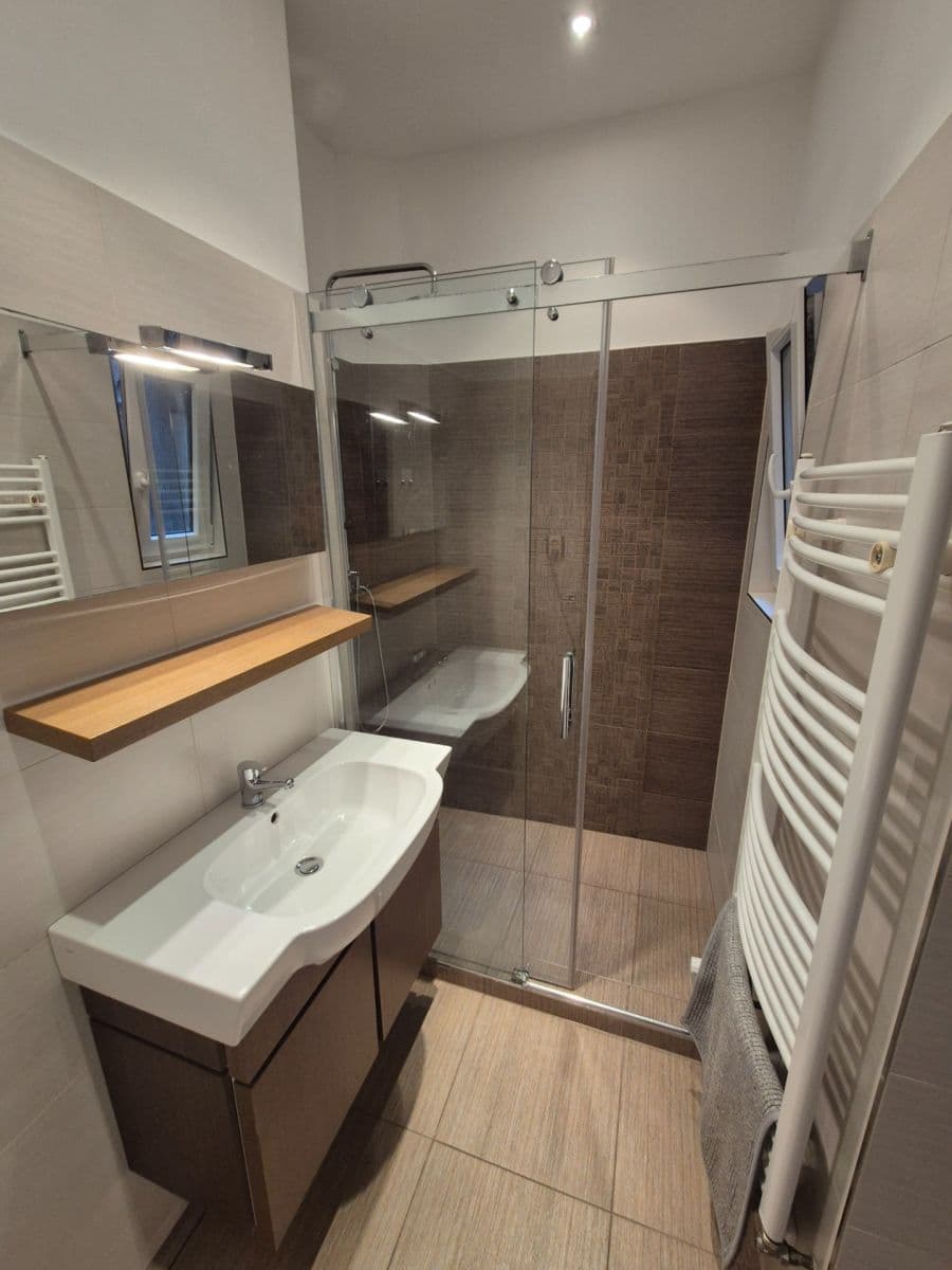 Prodej bytu 2+kk 45 m², Ruská, Praha, Praha Prodej bytu 2+kk 45 m², Ruská, Praha, Praha