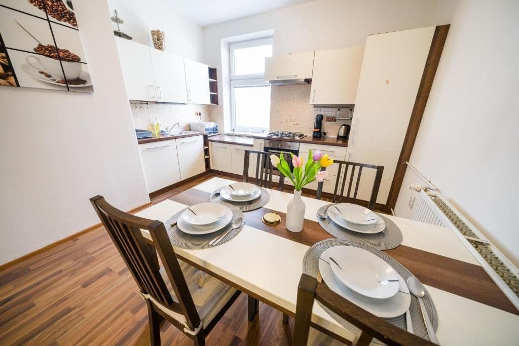 Pronájem bytu 3+1 124 m², Vlhká, Brno, Jihomoravský kraj Pronájem bytu 3+1 124 m², Vlhká, Brno, Jihomoravský kraj