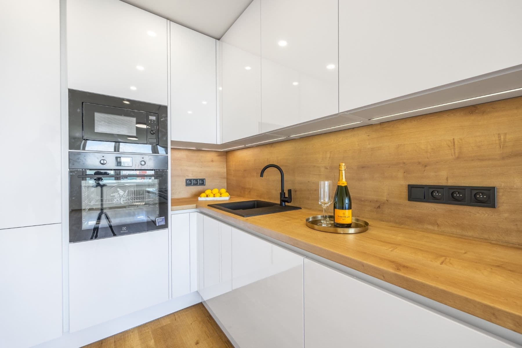 Prodej bytu 3+kk 69 m², Rezlerova, Praha, Praha Prodej bytu 3+kk 69 m², Rezlerova, Praha, Praha