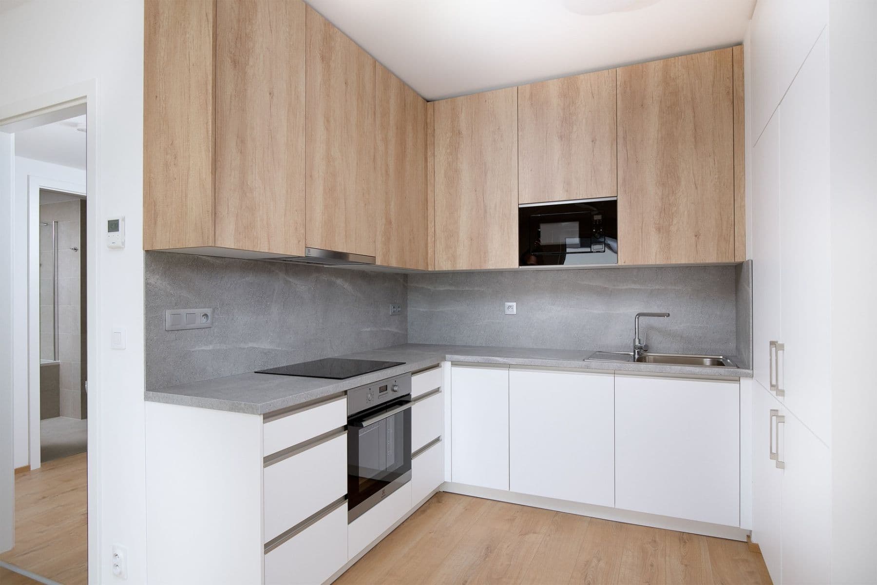 Pronájem bytu 2+kk 56 m², Nebřenická, Praha, Praha Pronájem bytu 2+kk 56 m², Nebřenická, Praha, Praha