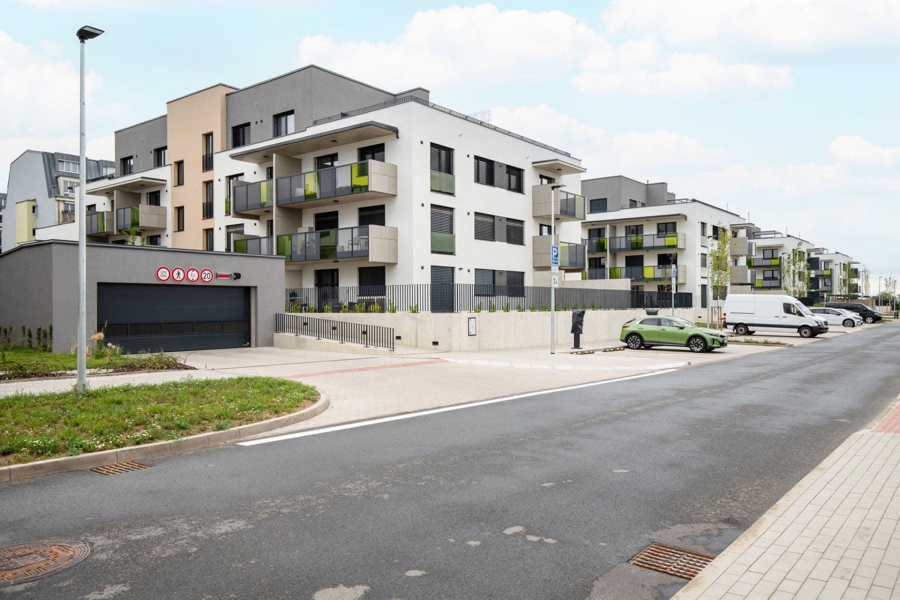 Pronájem bytu 2+kk 56 m², Nebřenická, Praha, Praha Pronájem bytu 2+kk 56 m², Nebřenická, Praha, Praha