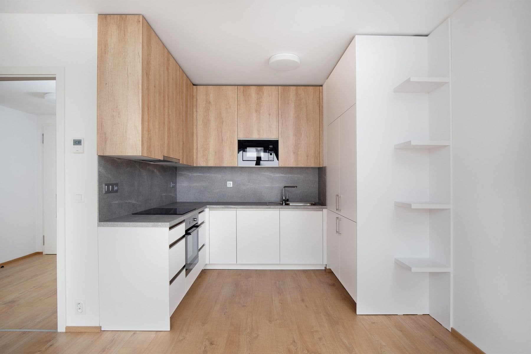 Pronájem bytu 2+kk 56 m², Nebřenická, Praha, Praha Pronájem bytu 2+kk 56 m², Nebřenická, Praha, Praha