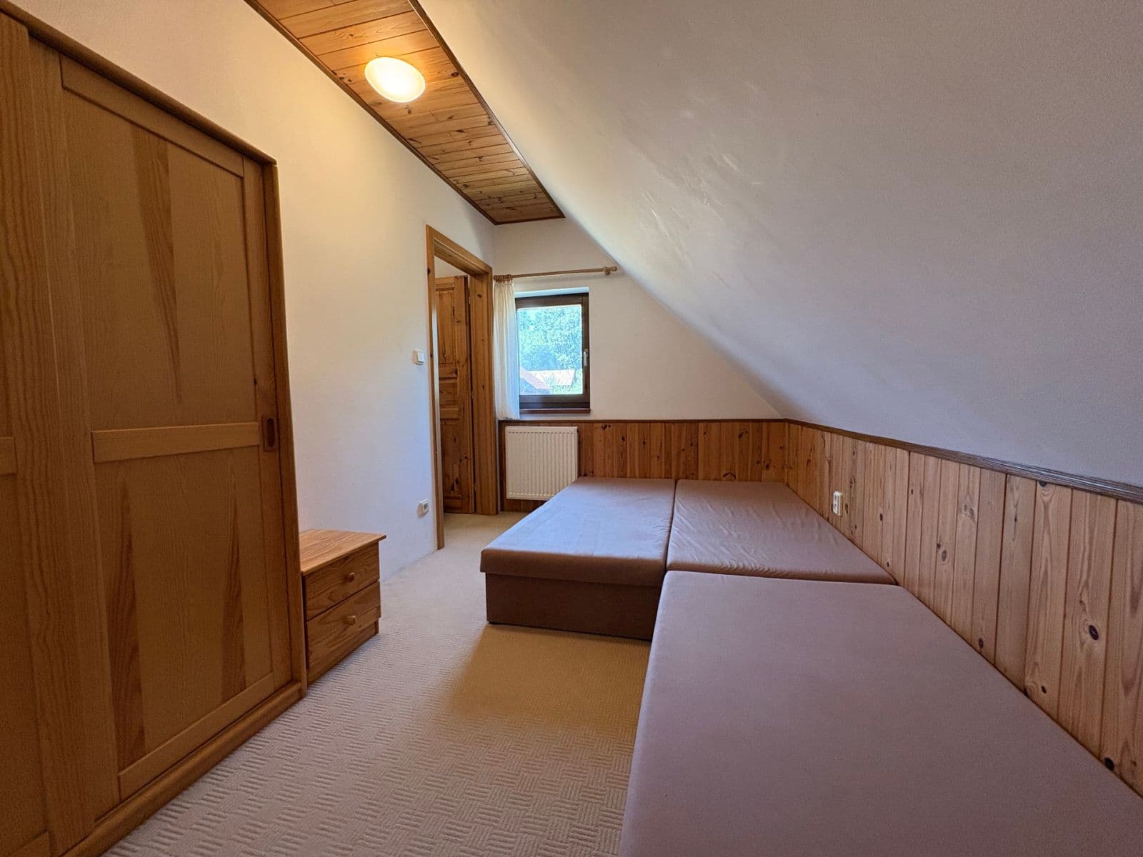 Prodej domu 74 m², pozemek 351 m², Chlum u Třeboně, Jihočeský kraj Prodej domu 74 m², pozemek 351 m², Chlum u Třeboně, Jihočeský kraj