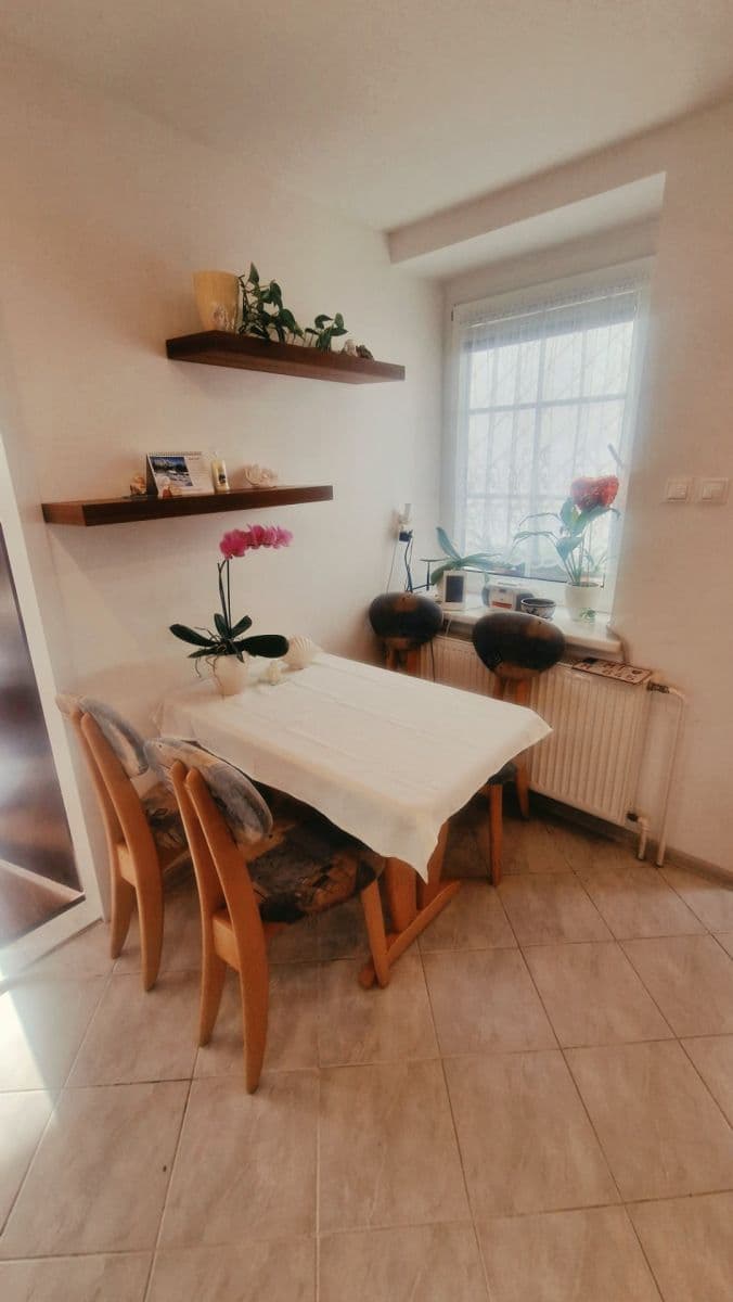Prodej domu 89 m², pozemek 200 m², Pri vinohradoch, Rača, Bratislavský kraj Prodej domu 89 m², pozemek 200 m², Pri vinohradoch, Rača, Bratislavský kraj