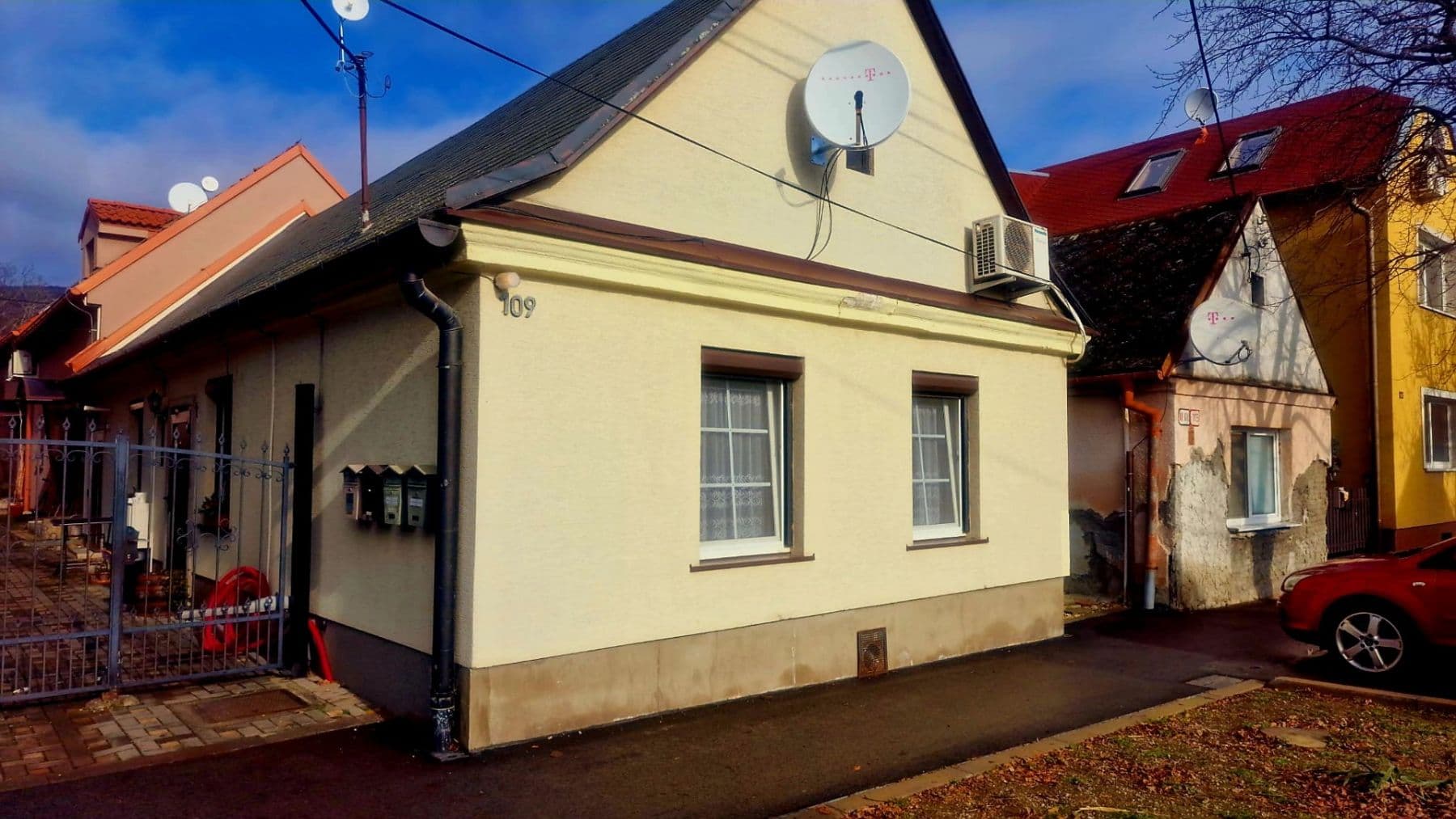 Prodej domu 89 m², pozemek 200 m², Pri vinohradoch, Rača, Bratislavský kraj Prodej domu 89 m², pozemek 200 m², Pri vinohradoch, Rača, Bratislavský kraj