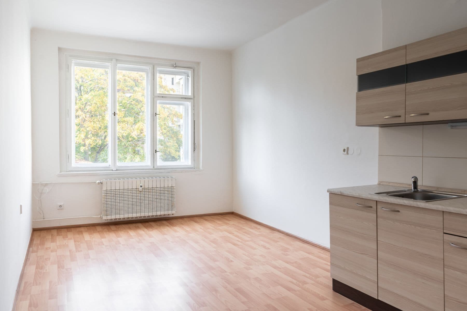Pronájem bytu 2+kk 44 m², Hollarovo náměstí, Praha, Praha Pronájem bytu 2+kk 44 m², Hollarovo náměstí, Praha, Praha