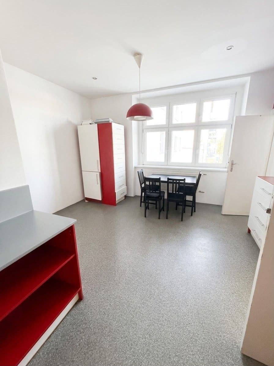 Pronájem bytu 3+1 107 m², Vlhká, Brno, Jihomoravský kraj Pronájem bytu 3+1 107 m², Vlhká, Brno, Jihomoravský kraj
