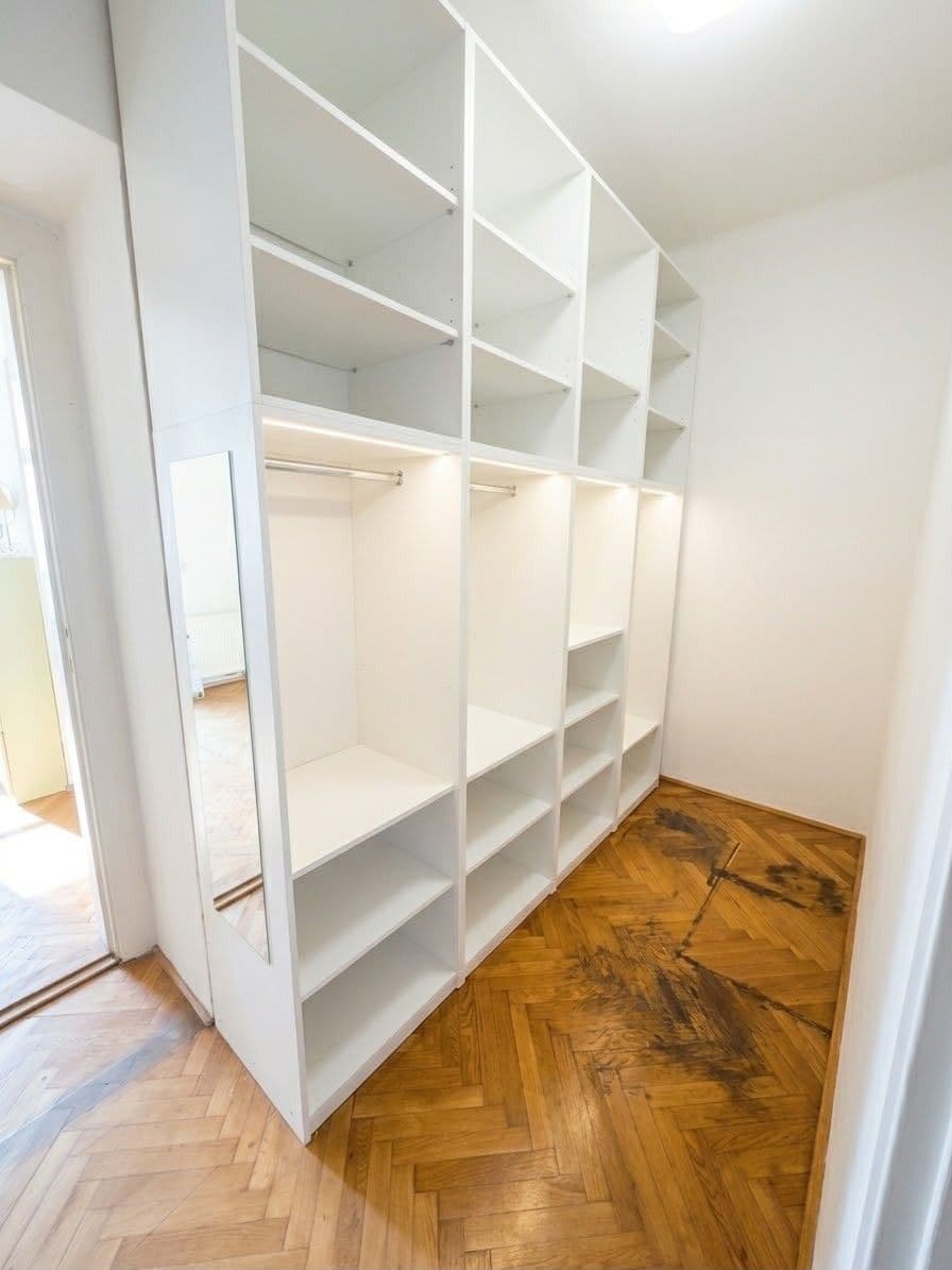 Pronájem bytu 3+1 107 m², Vlhká, Brno, Jihomoravský kraj Pronájem bytu 3+1 107 m², Vlhká, Brno, Jihomoravský kraj