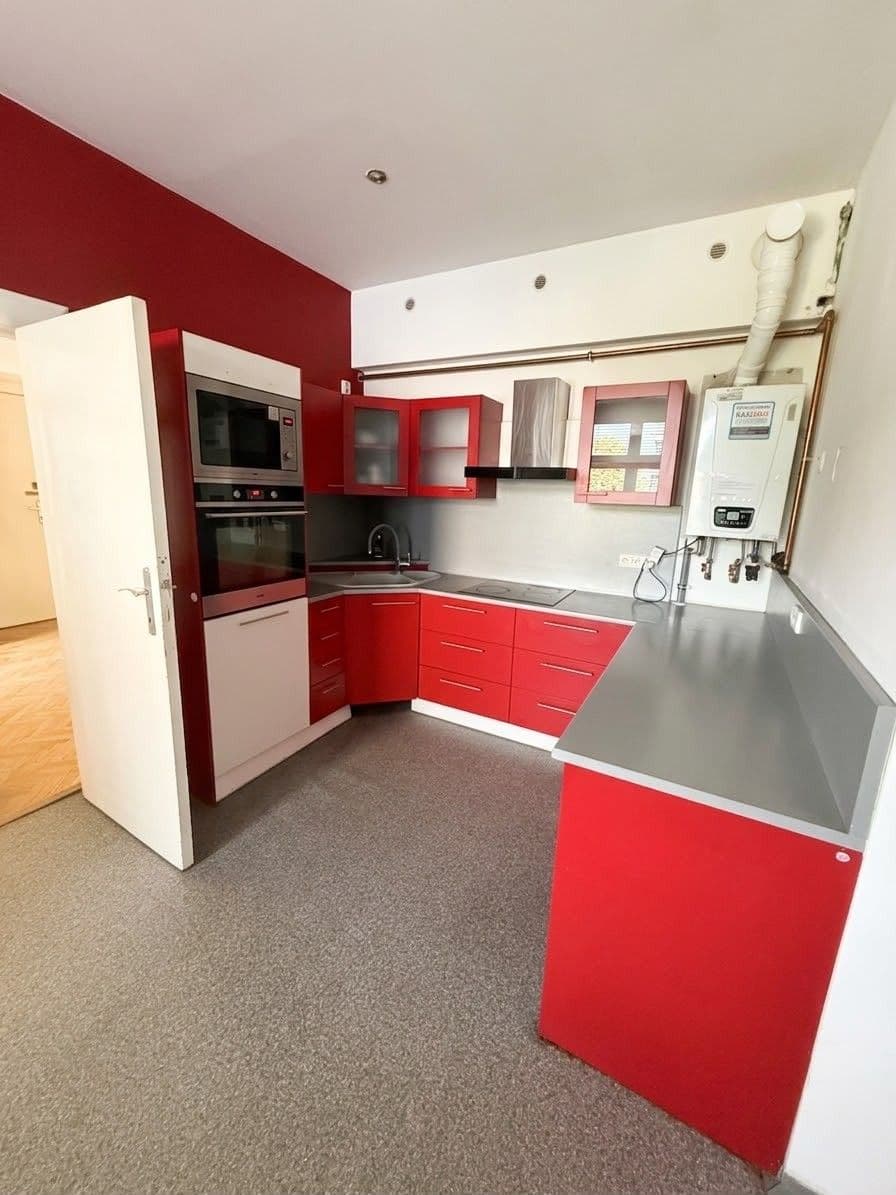 Pronájem bytu 3+1 107 m², Vlhká, Brno, Jihomoravský kraj Pronájem bytu 3+1 107 m², Vlhká, Brno, Jihomoravský kraj