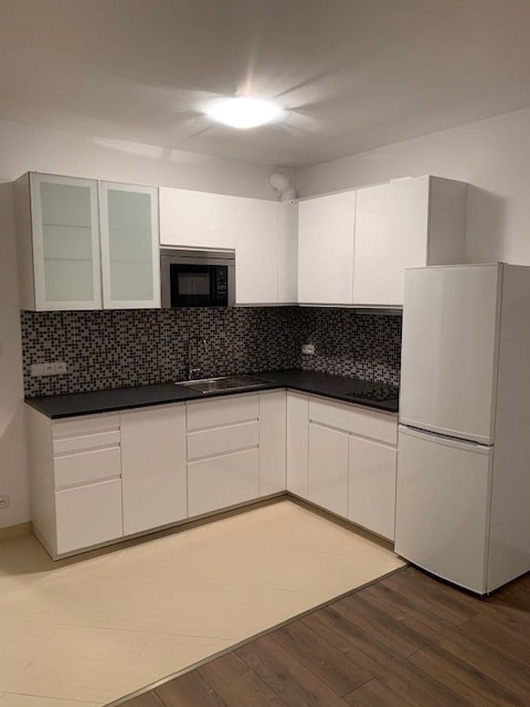 Pronájem bytu 1+kk 32 m², Zakšínská, Praha, Praha Pronájem bytu 1+kk 32 m², Zakšínská, Praha, Praha