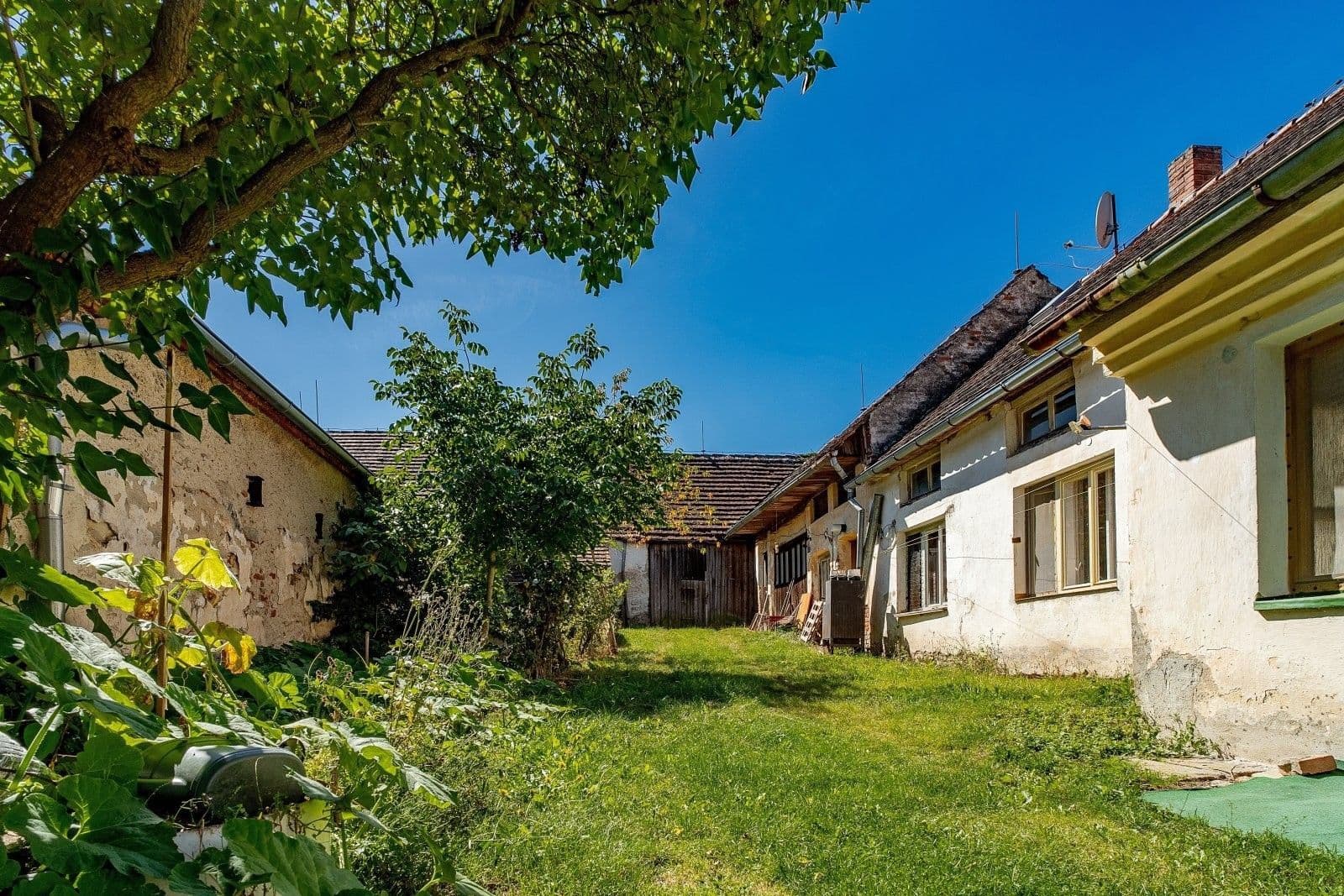 Prodej domu 812 m², pozemek 1.616 m², Kluky, Jihočeský kraj Prodej domu 812 m², pozemek 1.616 m², Kluky, Jihočeský kraj