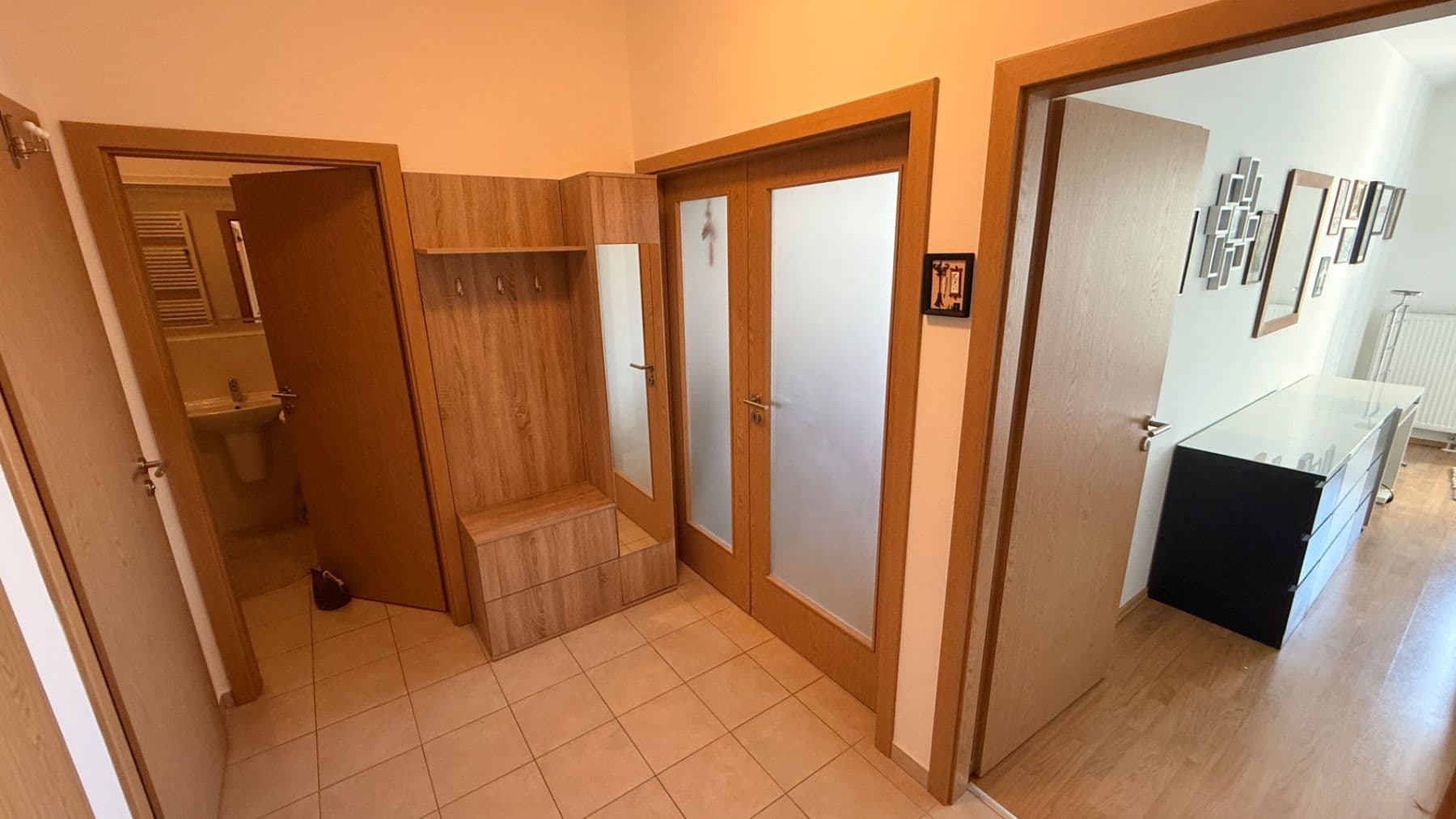 Pronájem bytu 2+kk 65 m², K Červenému vrchu, Praha, Praha Pronájem bytu 2+kk 65 m², K Červenému vrchu, Praha, Praha