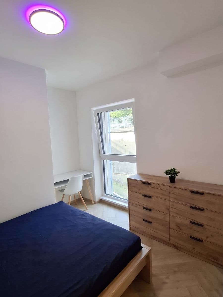Pronájem bytu 2+kk 41 m², Plzeňská, Praha, Praha Pronájem bytu 2+kk 41 m², Plzeňská, Praha, Praha