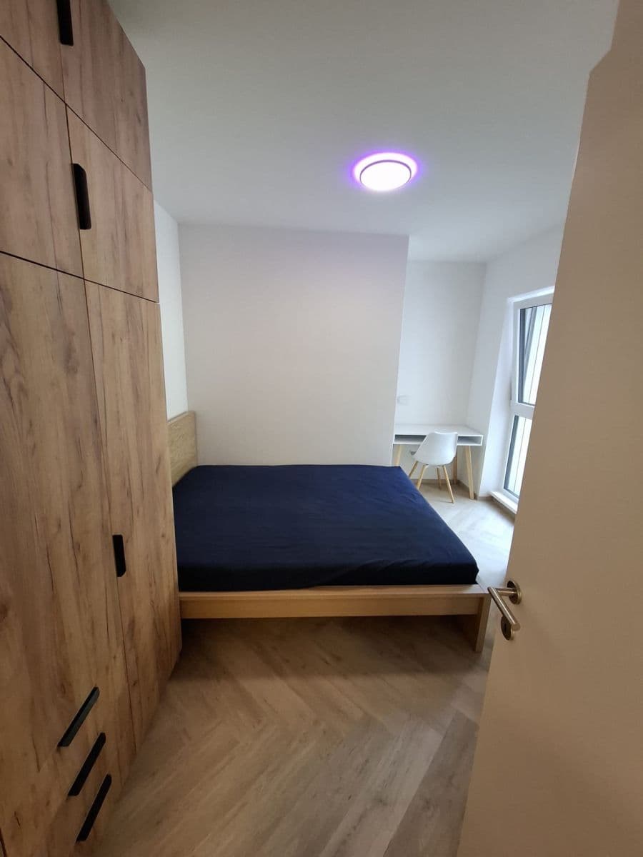 Pronájem bytu 2+kk 41 m², Plzeňská, Praha, Praha Pronájem bytu 2+kk 41 m², Plzeňská, Praha, Praha
