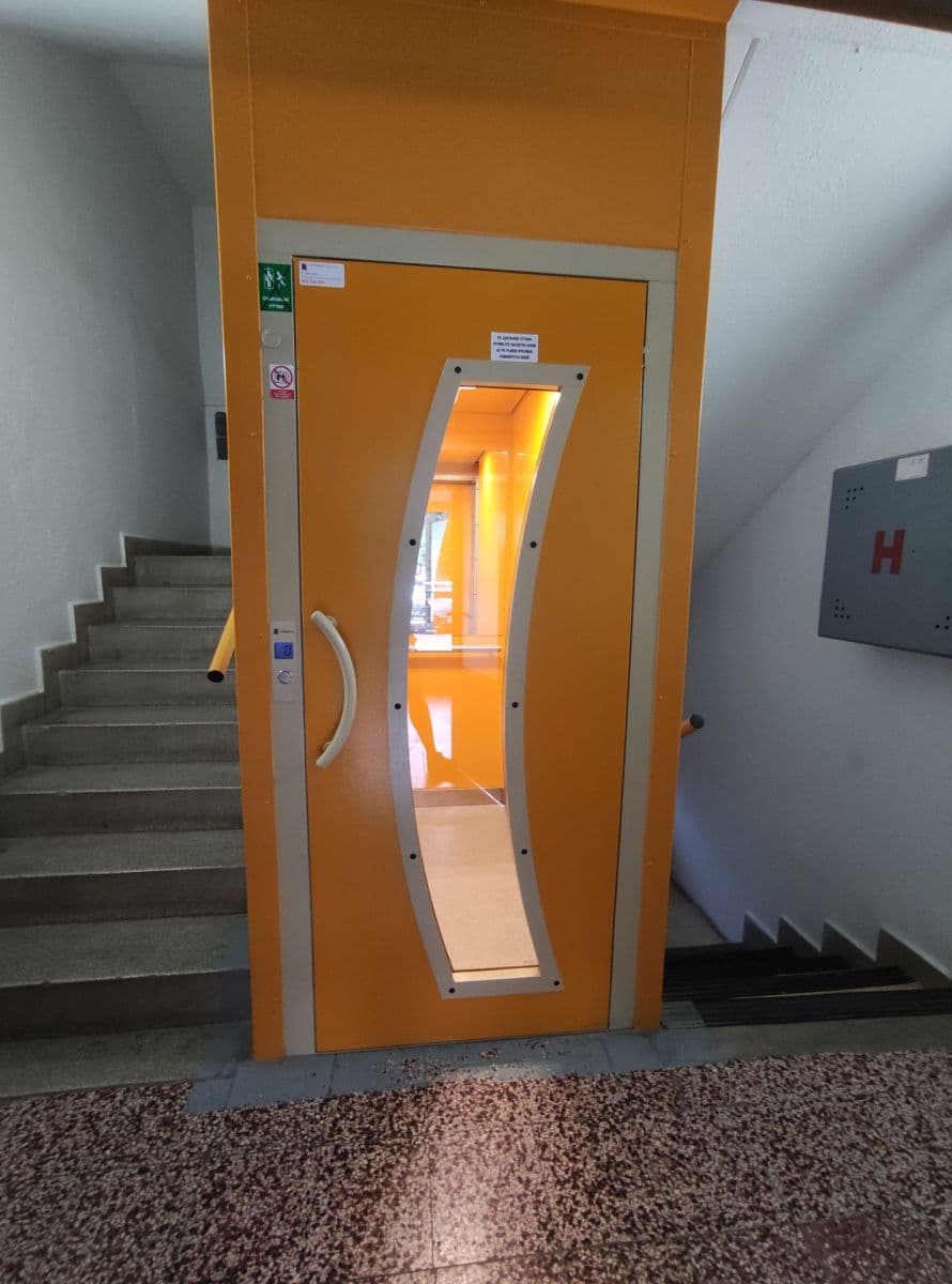 Pronájem bytu 1+1 30 m², Brněnská, Šlapanice, Jihomoravský kraj Pronájem bytu 1+1 30 m², Brněnská, Šlapanice, Jihomoravský kraj
