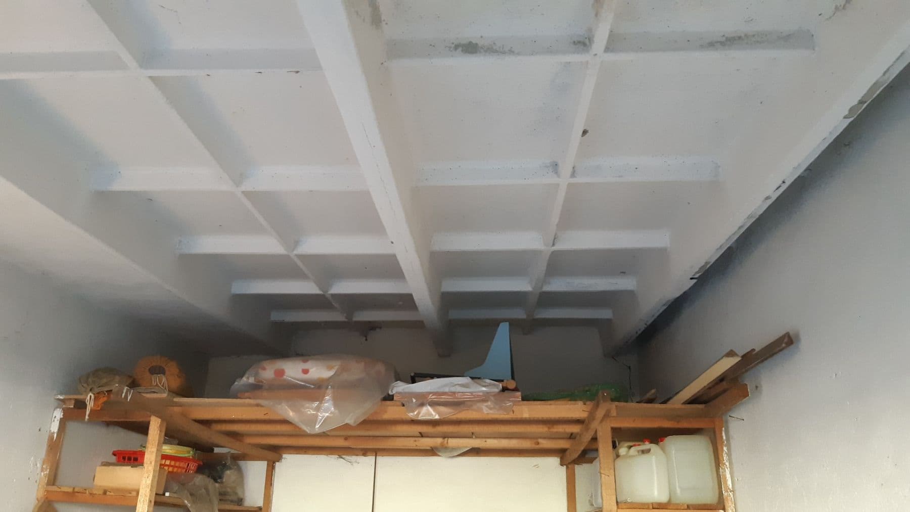 Pronájem garáže 16 m², Buzulucká, Olomouc, Olomoucký kraj Pronájem garáže 16 m², Buzulucká, Olomouc, Olomoucký kraj