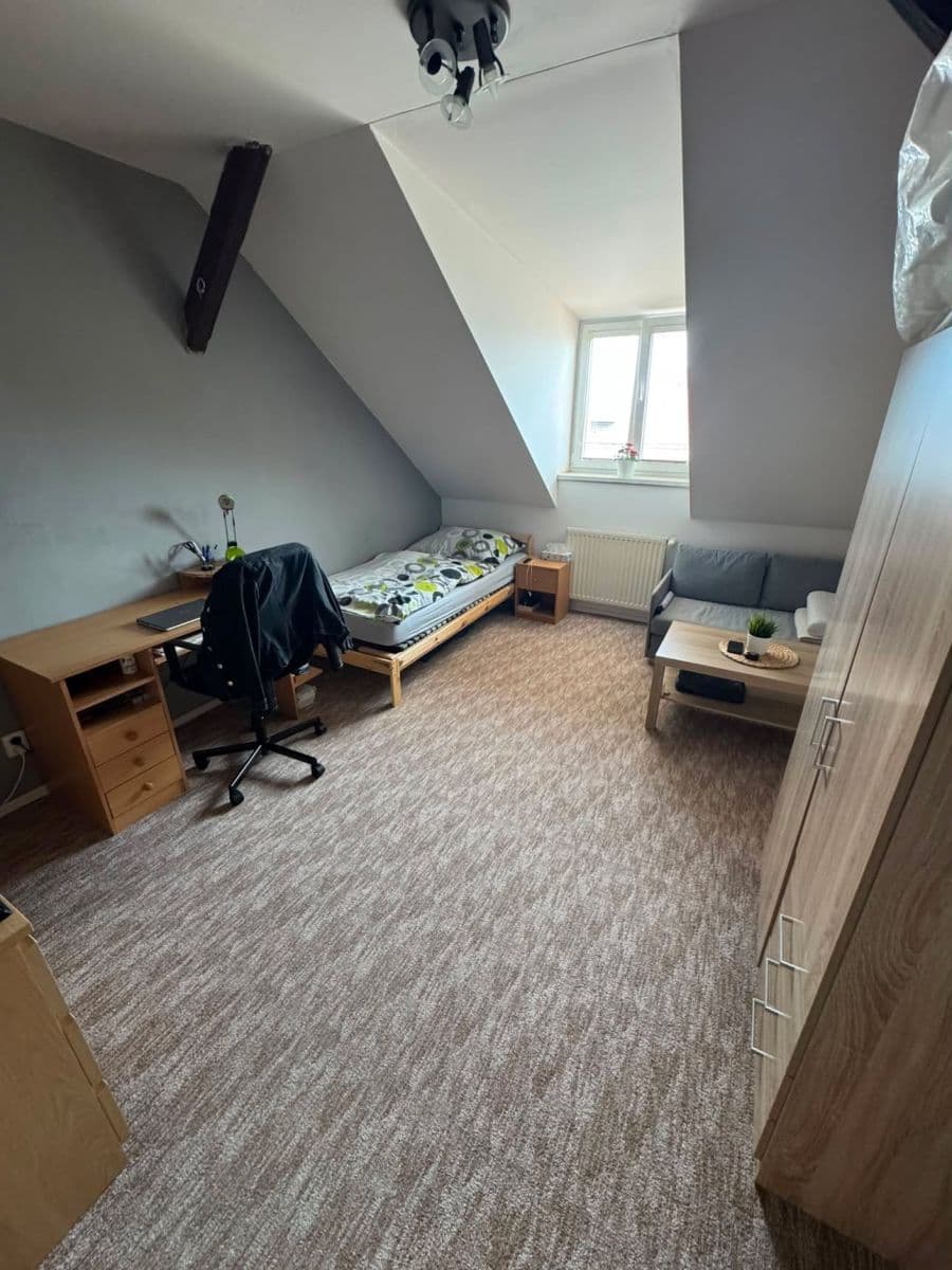 Pronájem bytu 3+1 90 m², Elektrárenská, Praha, Praha Pronájem bytu 3+1 90 m², Elektrárenská, Praha, Praha