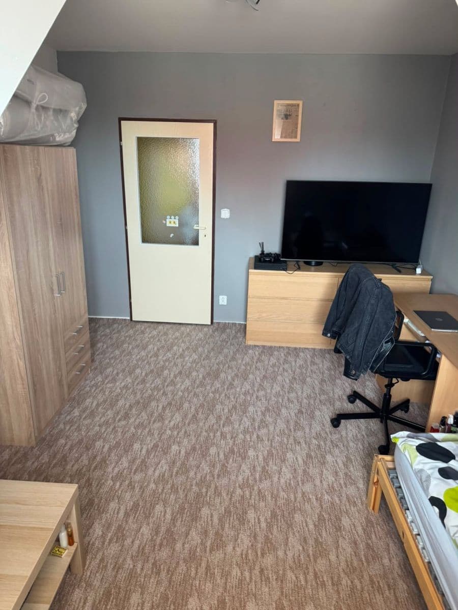 Pronájem bytu 3+1 90 m², Elektrárenská, Praha, Praha Pronájem bytu 3+1 90 m², Elektrárenská, Praha, Praha