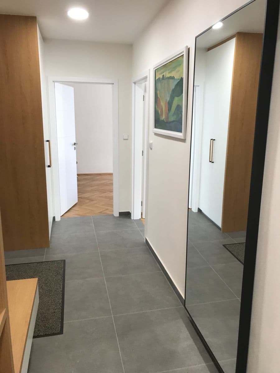 Pronájem bytu 2+1 61 m², Malinová, Praha, Praha Pronájem bytu 2+1 61 m², Malinová, Praha, Praha