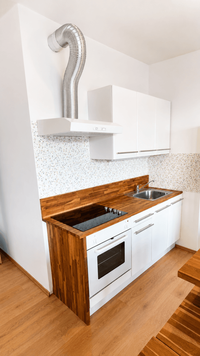Pronájem bytu 1+kk 50 m², Poděbradská, Praha, Praha Pronájem bytu 1+kk 50 m², Poděbradská, Praha, Praha