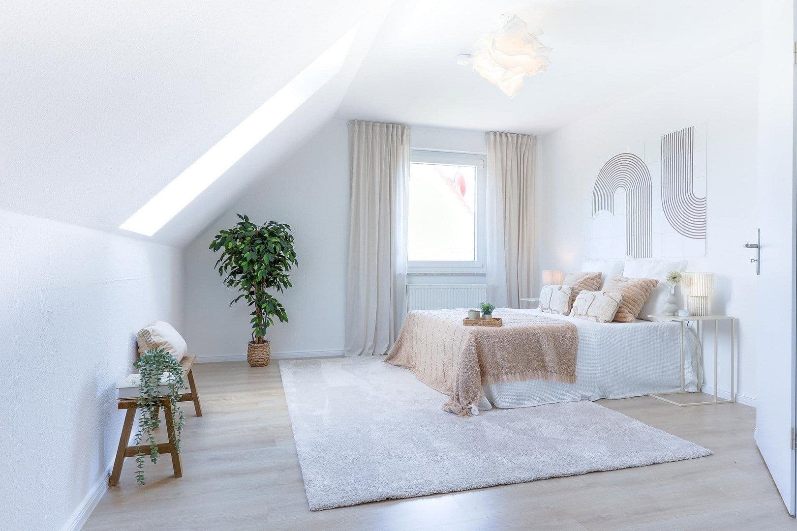 Prodej domu 139 m², pozemek 280 m², Göttingen, Dolní Sasko Prodej domu 139 m², pozemek 280 m², Göttingen, Dolní Sasko