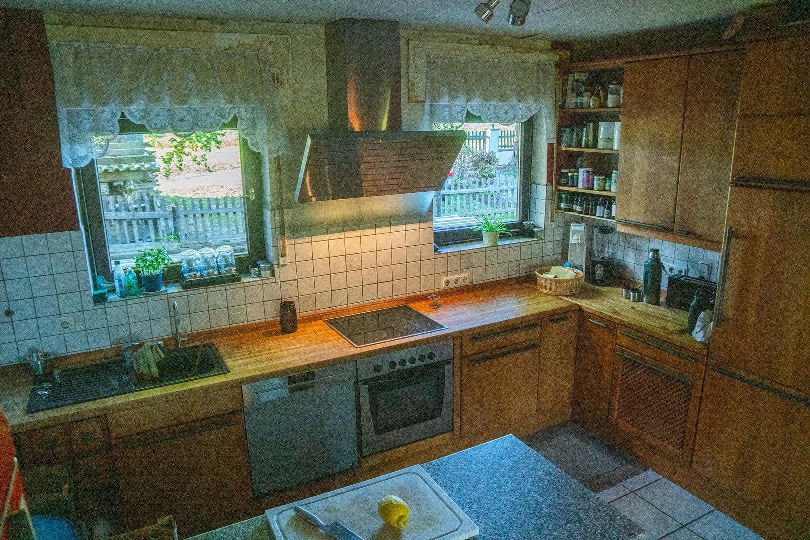 Prodej domu 131 m², pozemek 14.446 m², Rheinböllen, Porýní-Falc Prodej domu 131 m², pozemek 14.446 m², Rheinböllen, Porýní-Falc
