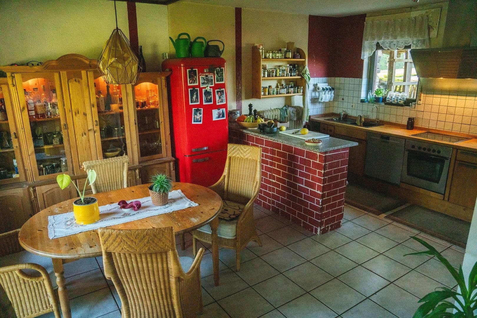 Prodej domu 131 m², pozemek 14.446 m², Rheinböllen, Porýní-Falc Prodej domu 131 m², pozemek 14.446 m², Rheinböllen, Porýní-Falc