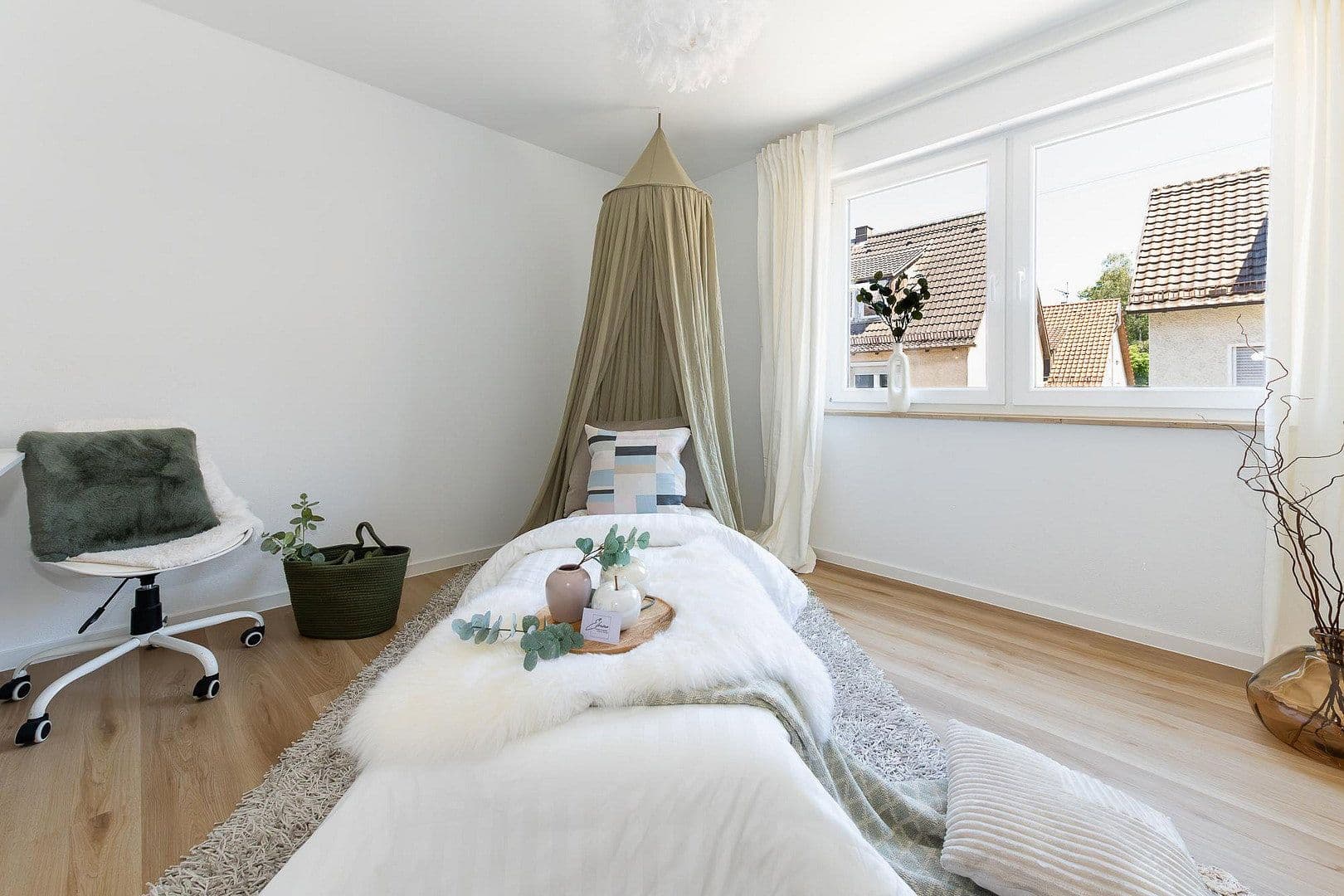 Prodej bytu 3+1 83 m², Rosenbergstraße 38, Heilbronn, Bádensko-Württembersko Prodej bytu 3+1 83 m², Rosenbergstraße 38, Heilbronn, Bádensko-Württembersko