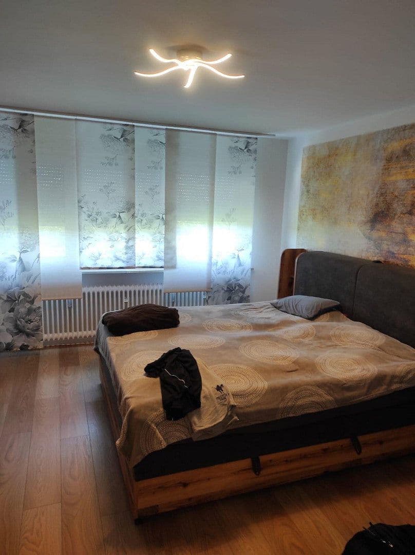 Pronájem bytu 3+1 77 m², Talstrasse 1, Oberasbach, Bavorsko Pronájem bytu 3+1 77 m², Talstrasse 1, Oberasbach, Bavorsko